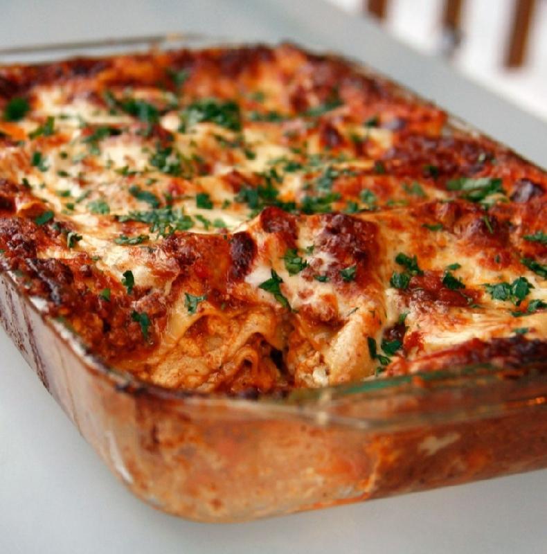 SPAGHETTI BOLOGNESE