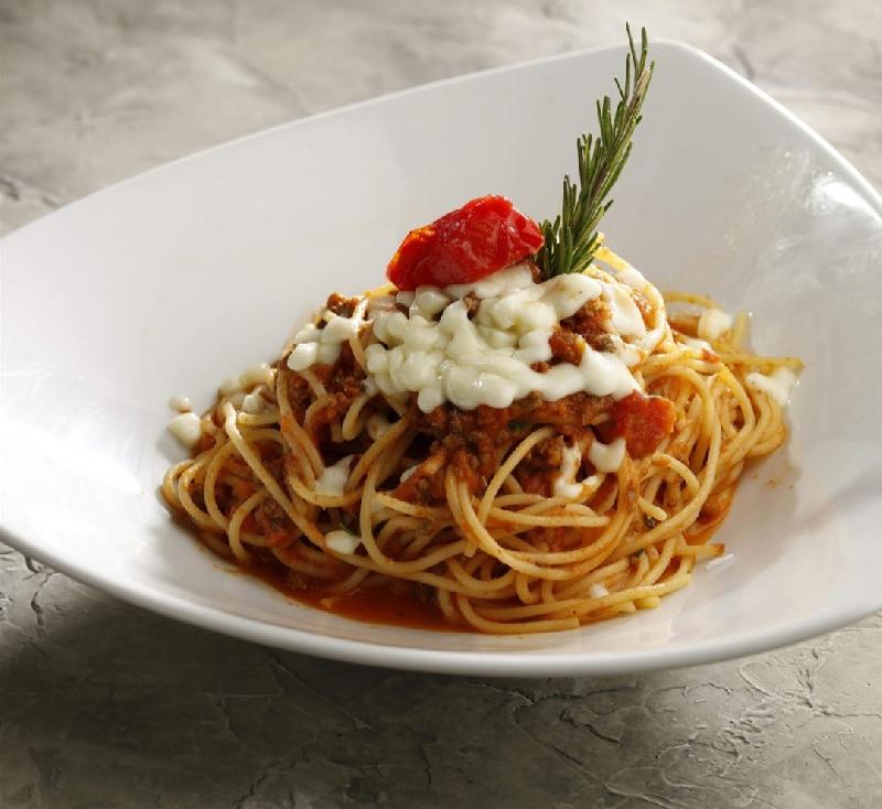SPAGHETTI AGLIO OLIO E PEPERONCINO