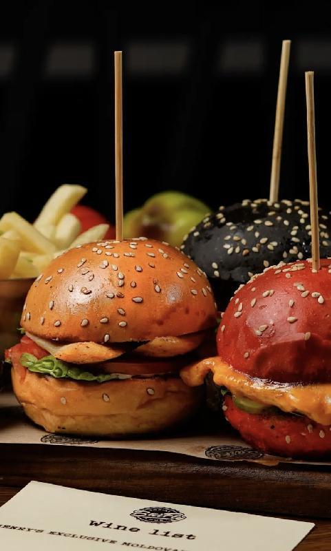 R’n’B Thursday burger