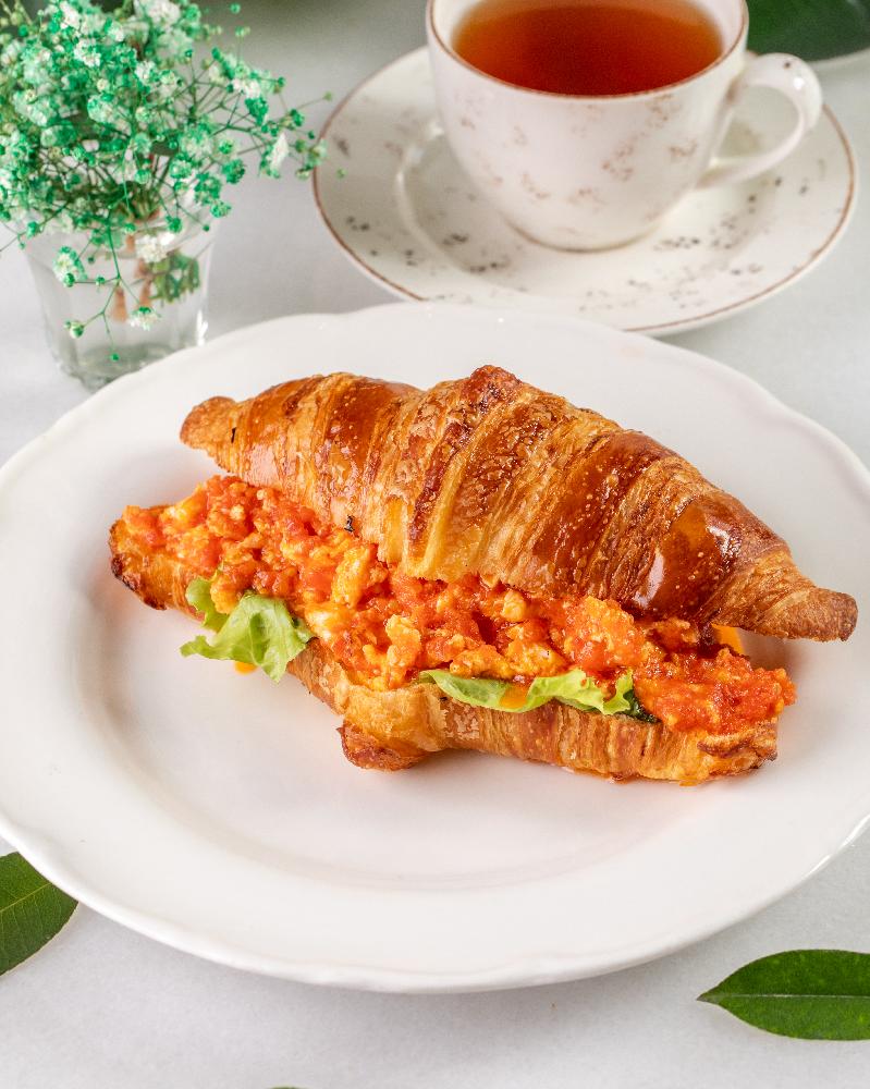 Croissant Scrambled Eggs